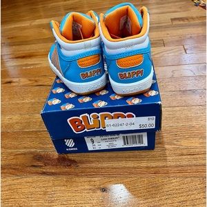 Blippi sneakers size 9